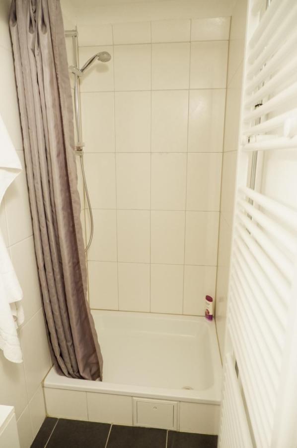 Privatzimmer In Bester Altstadtlage Тюбинген Экстерьер фото