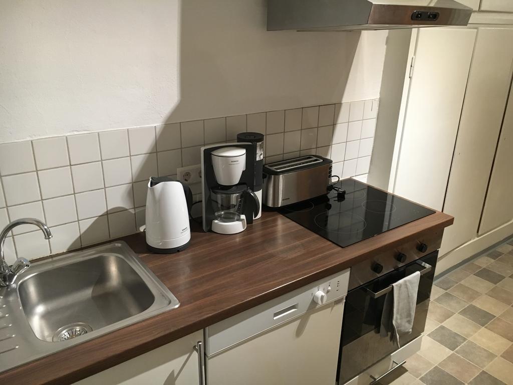 Privatzimmer In Bester Altstadtlage Тюбинген Экстерьер фото